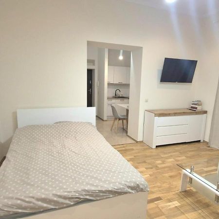 Topolowa Apartament Z Klimatem- Topolowa/Rynek/Pkp Krakkó Kültér fotó