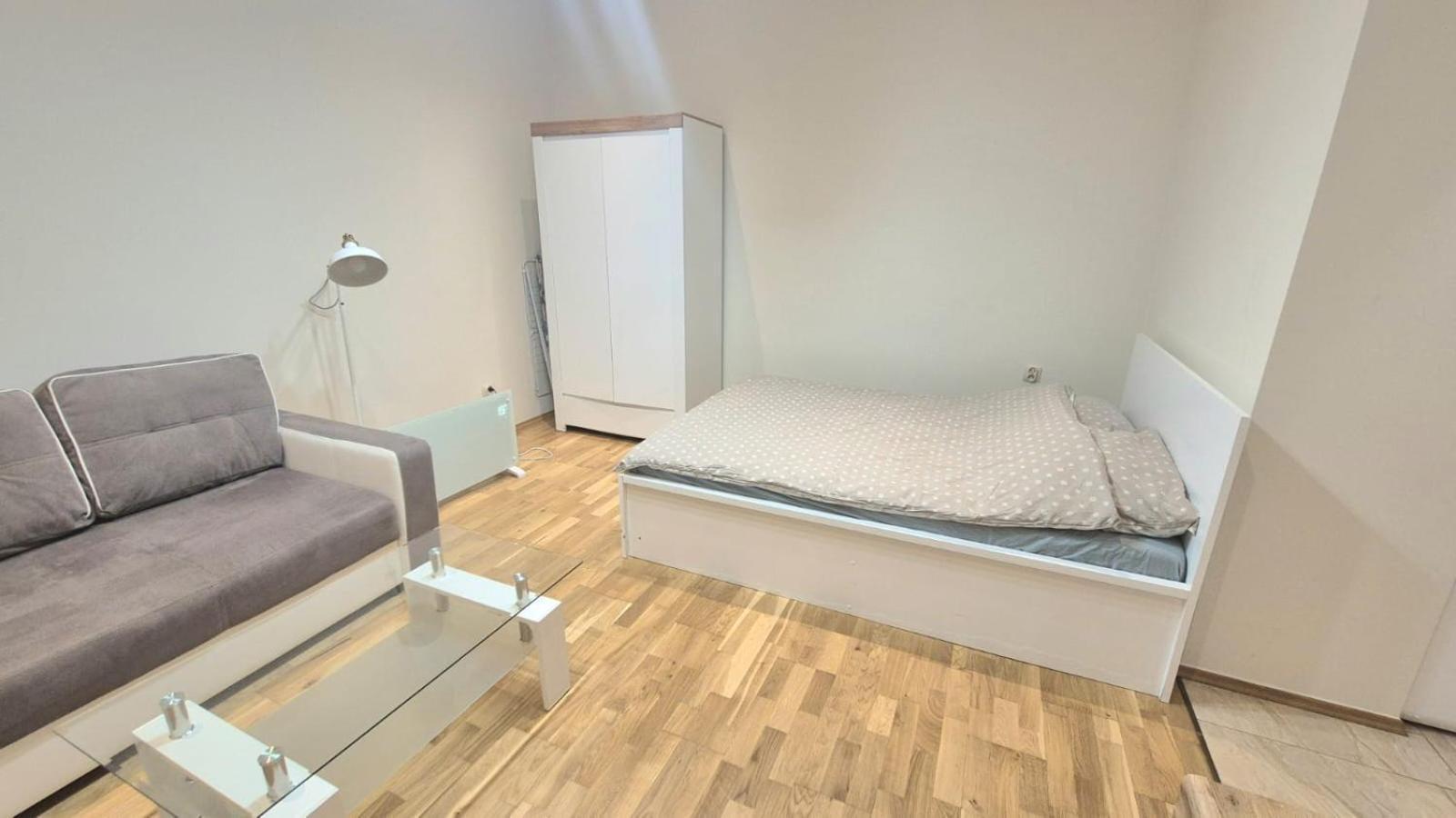 Topolowa Apartament Z Klimatem- Topolowa/Rynek/Pkp Krakkó Kültér fotó